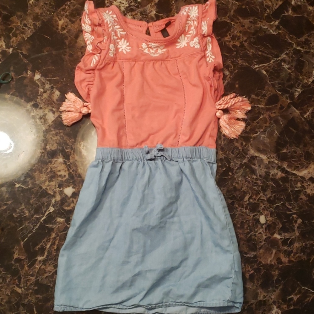 Girl's summer dress